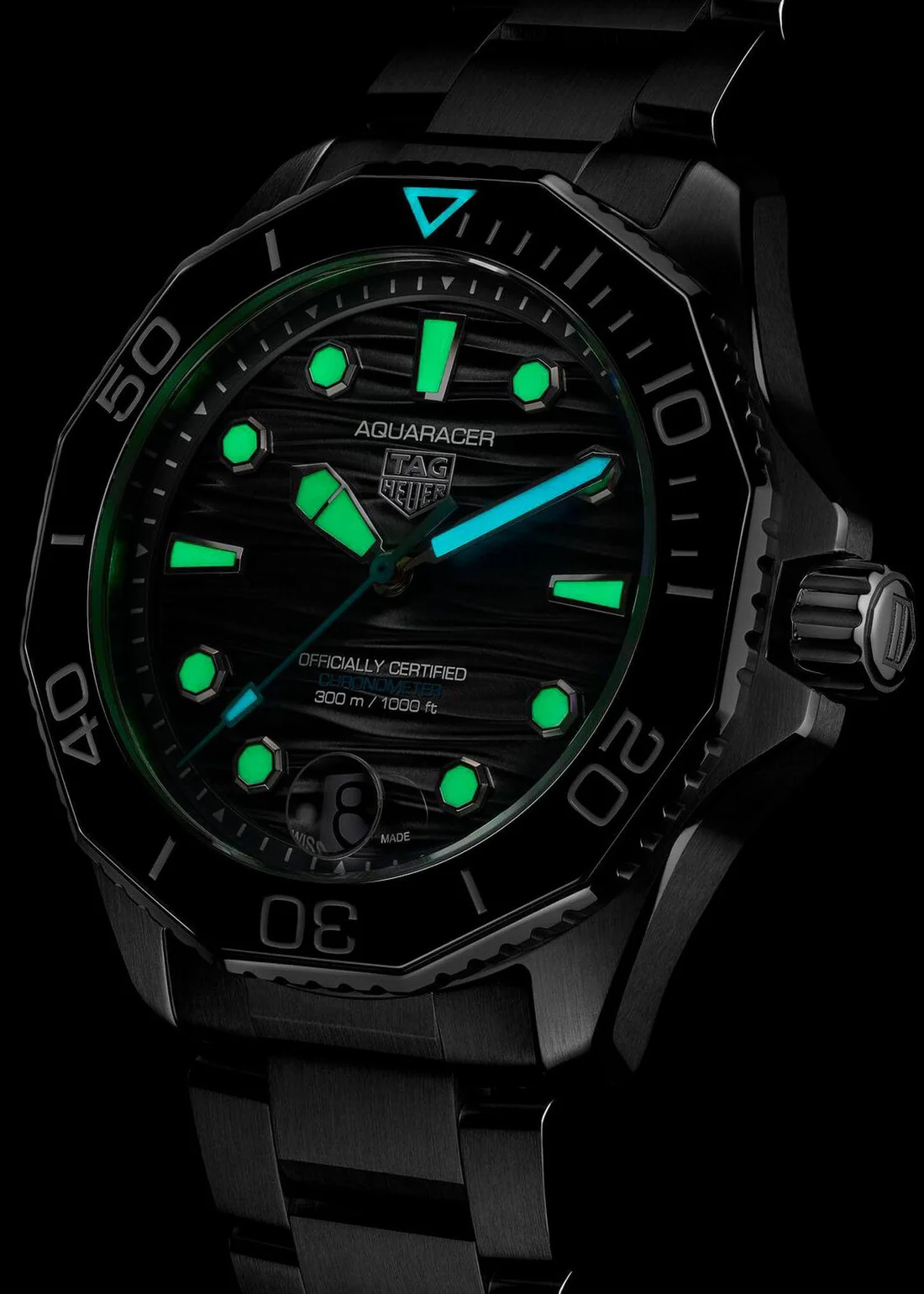 TAG Heuer Aquaracer Professional 300 Date 42mm Green Dial Men's Watch - Image 9